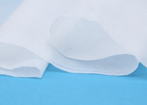 acheter L'anti tissu non-tissé de la traction pp a adapté la couleur aux besoins du client pour le cache anti-poussière de meubles minces online manufacture