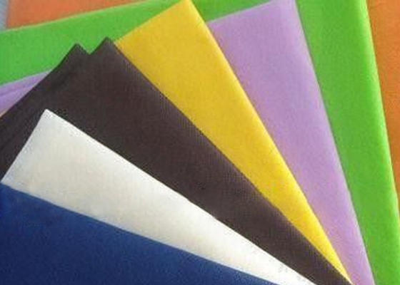acheter Tissu non-tissé de Spunbond d'ANIMAL FAMILIER de 100% avec d'excellentes propriétés physiques online manufacture