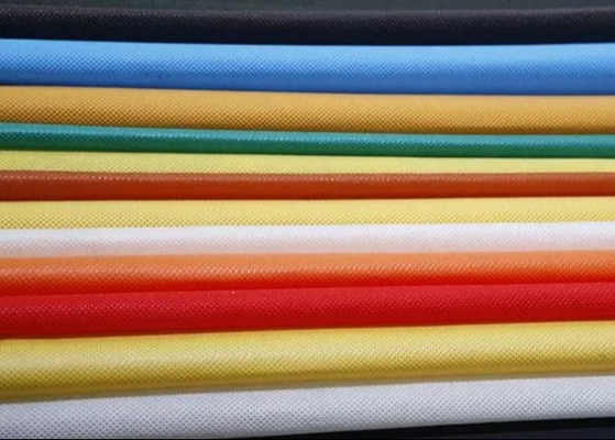 acheter Tissu non tissé en PET pour revêtement de sacs de raquette de badminton de différents poids online manufacture