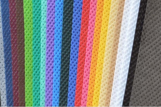acheter Noircissez non le textile tissé/GV jetable de largeur du matériel 1.6m 2.4m 3.2m de tissu approuvés online manufacture