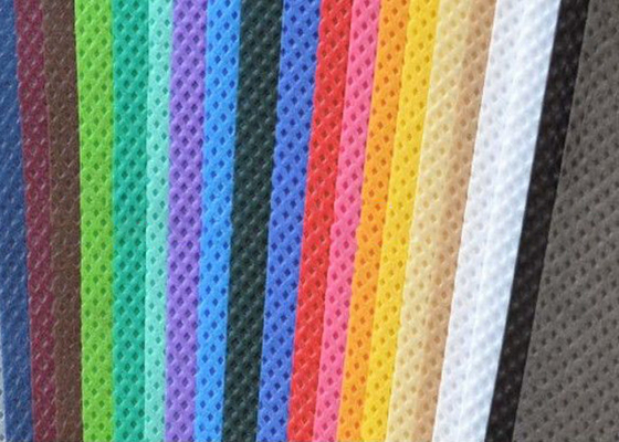 acheter Air chaud de PLA par la couleur soluble dans l'eau chaude de tissu non-tissé adaptée aux besoins du client online manufacture