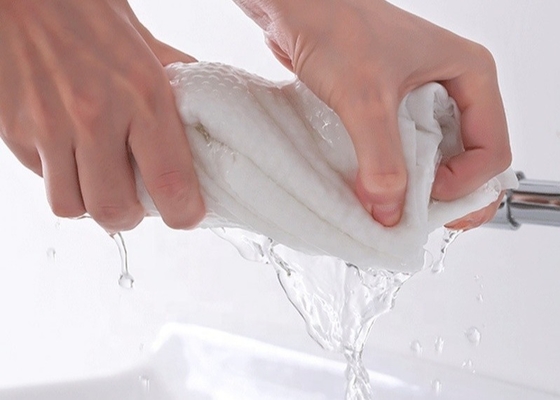 acheter Tissu non-tissé visqueux 170gsm de Spunlace de polyester pour les serviettes humides online manufacture
