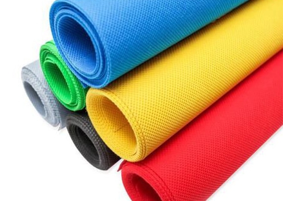 acheter Produit hydrofuge coloré de pp Spunbond de petit pain non-tissé bleu rouge blanc de tissu online manufacture