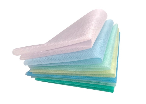 acheter Couleur non-tissée de Pantone de techniques du tissu 100% pp Spunbond de la couche-culotte 13Gsm SMS online manufacture
