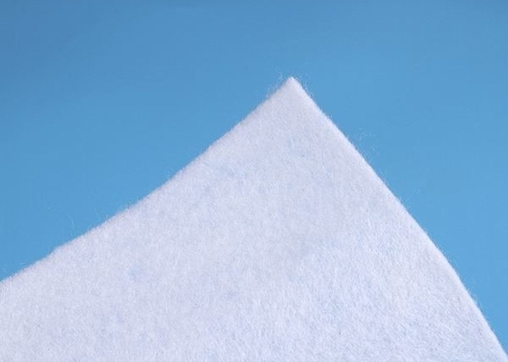 Largeur personnalisée Aiguille imperméable perforé Tissu non tissé Pour la fabrication de masques médicaux