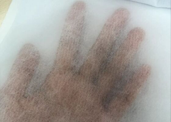 Non-tissé PP hydrophile 13 GSM pour couche-culotte de bébé, usine de tissu de couche interne non tissé